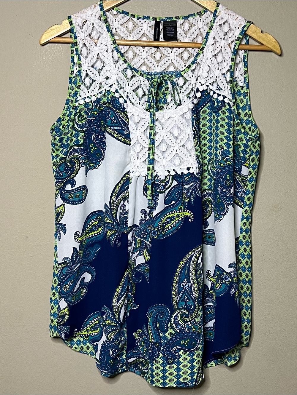 New Directions Paisley Sleeveless Blouse Women Large Blue Green Boho Chic Casual